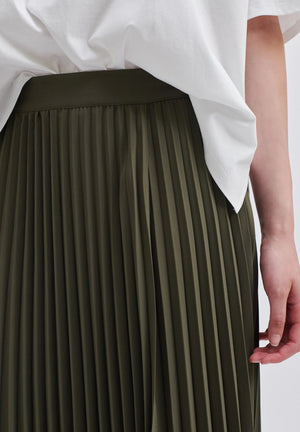 Esta Pleated Skirt